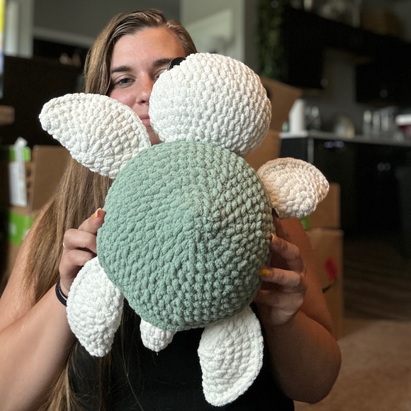 Large Turtle Plushie - Picture 3 of 6